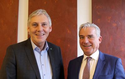 Bild vergr&ouml;&szlig;ern: Landrat Riegger im Austausch mit Innenminister Strobl