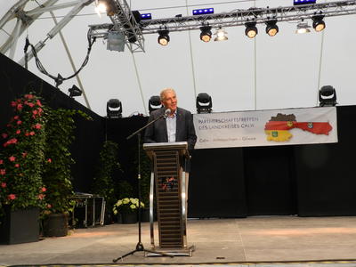 Bild vergr&ouml;&szlig;ern: Landrat Helmut Riegger hob die Bedeutung der Partnerschaft mit den Landkreisen Mittelsachsen und Gliwice hervor