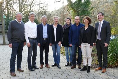 Bild vergr&ouml;&szlig;ern: Die Initiatoren nach dem gelungenen Auftakttreffen zum neuen LEADER-Projekt.  