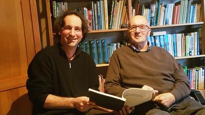Bild vergr&ouml;&szlig;ern: Hermann Graf hat die Verantwortung als Naturschutzbeauftragter f&uuml;r Altensteig und Egenhausen an Florian Sievers &uuml;bergeben. 