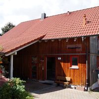 Bild vergr&ouml;&szlig;ern: Martin Riedt, Besitzer des &raquo;W&uuml;rzbachhauses&laquo; in Oberreichenbach-W&uuml;rzbach, zielte mit dem Einbau der Wei&szlig;tannensauna auf eine Steigerung der Aufenthaltsqualit&auml;t f&uuml;r seine Ferieng&auml;ste ab. 