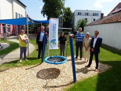 Neue Schaukel für Kindergarten Zauberwald in Gechingen