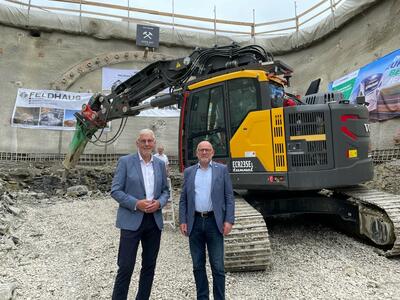 Bild vergr&ouml;&szlig;ern: 2021-07-27 PM Anstich des Neubautunnels der Hermann-Hesse-Bahn in Ostelsheim