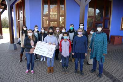 Bild vergr&ouml;&szlig;ern: 2022-03-01 PM Azubi-Aktion des Landkreises unterst&uuml;tzt Heil- und Erziehungsinstitut Burghalde in Bad Liebenzell